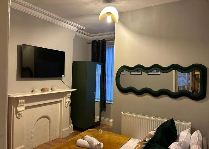 Flat 1